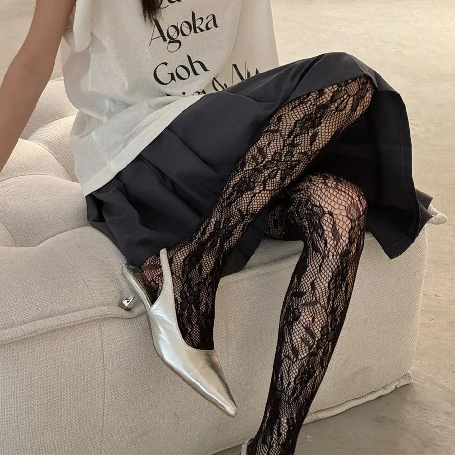 Spicy Girl Y2K Style Flower Mesh Socks Colorful Embroidered Hollow Out Women's Pantyhose Sexy Vintage Lace Long Socks