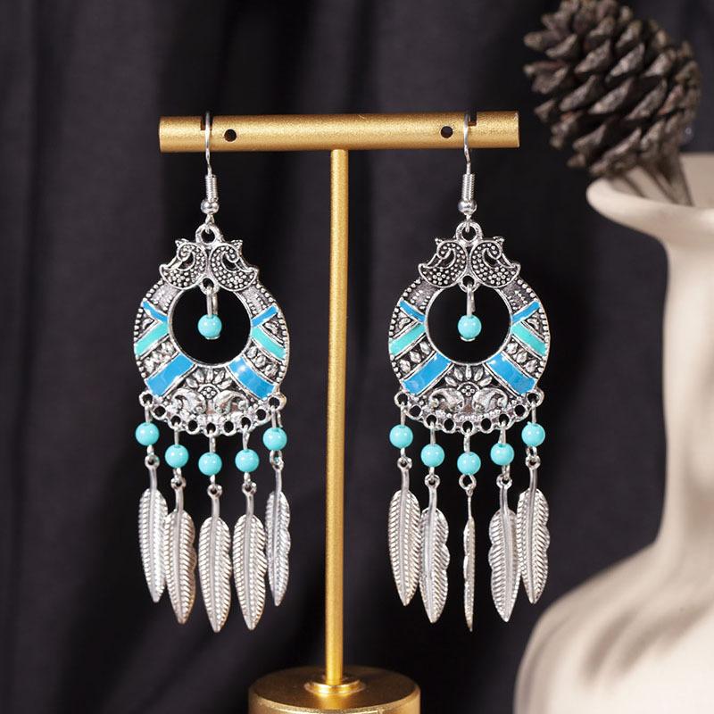 European, American and Bohemian Hollow Bead Fringed Earrings, High-end Retro Ethnic Style Earrings, Fashionable Long Earrings.