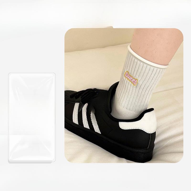 

Женские весенне-осенние однотонные милые носки-гольфы с вышивкой букв, дышащие, впитывающие пот, в студенческом стиле 1 pair белый