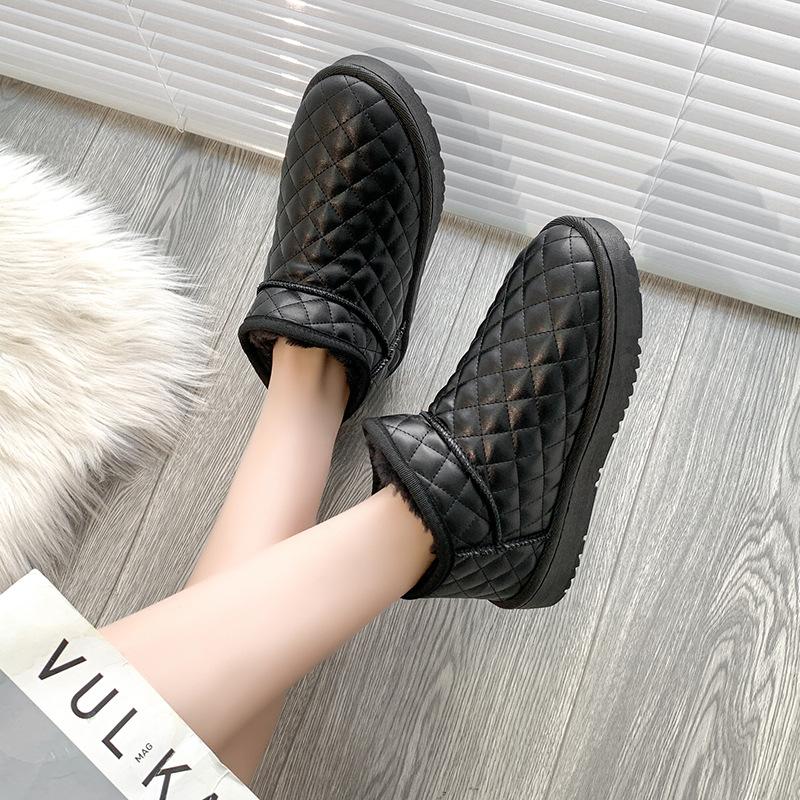 Fleece thickened cotton boots women's 2025 winter new short tube cold-proof cotton boots warm cotton shoes fur integrated short boots