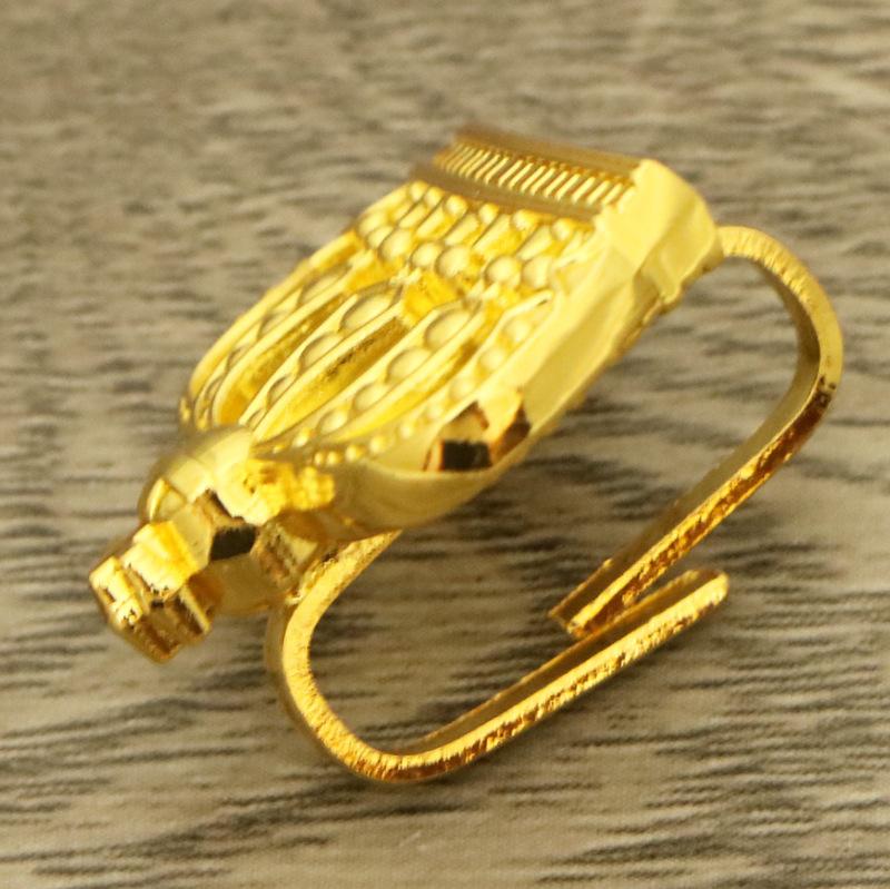 

GOLDEN crown Badge metal badge Souvenir collection