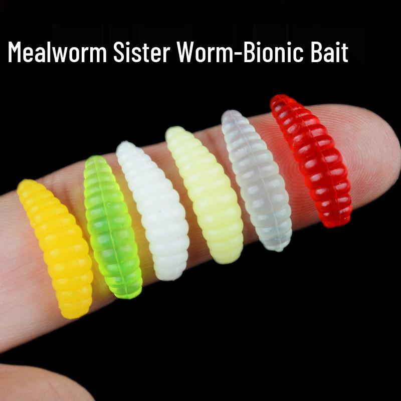 Fishing Lure: Soft Bait for Small Fish Like Qiaozui, Xiaoji, and Li Bread Red Worm Bait.