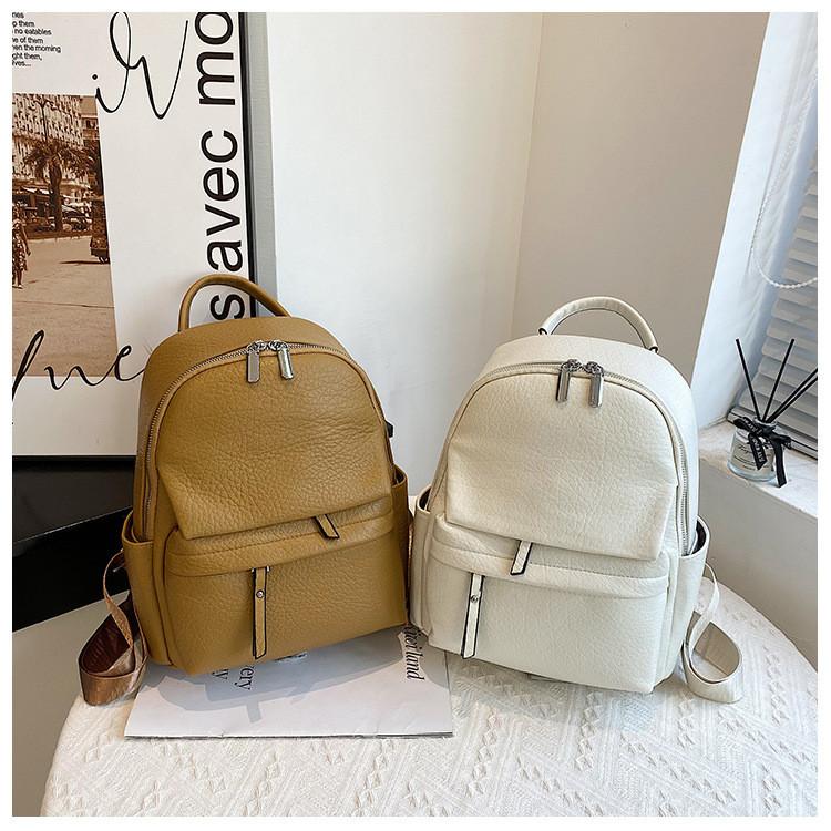 IELGY Backpack, High-quality Soft Leather Texture Simple Korean Version of Fashion Leisure Travel Backpack