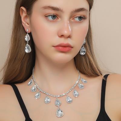 Set di Collana e Orecchini a Goccia d'Acqua alla Moda da Donna con Zirconi, Alta Lussuosità, Adatto per Matrimoni, Feste, Festival, Regali