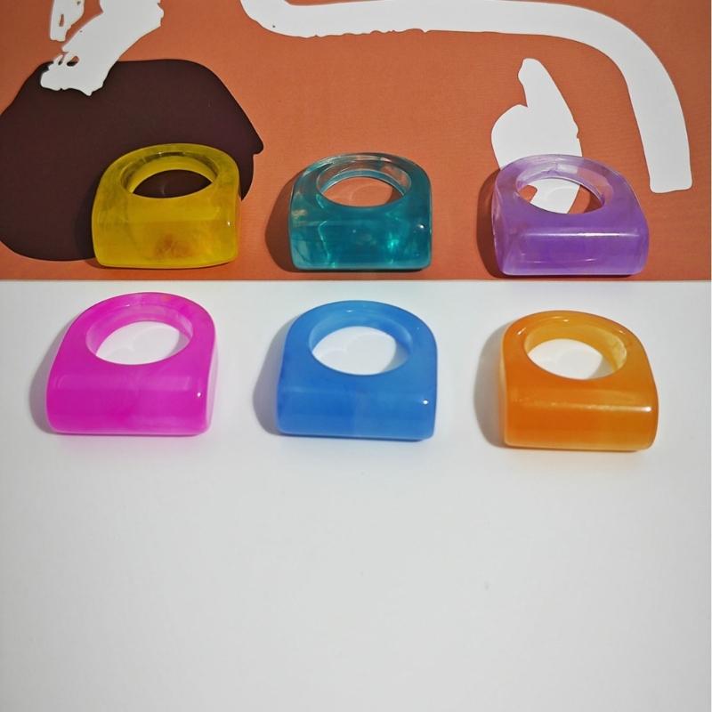 Fashionable Geometric Resin Rings Trendy Accessory for Women and Men With Multiple Color Addition