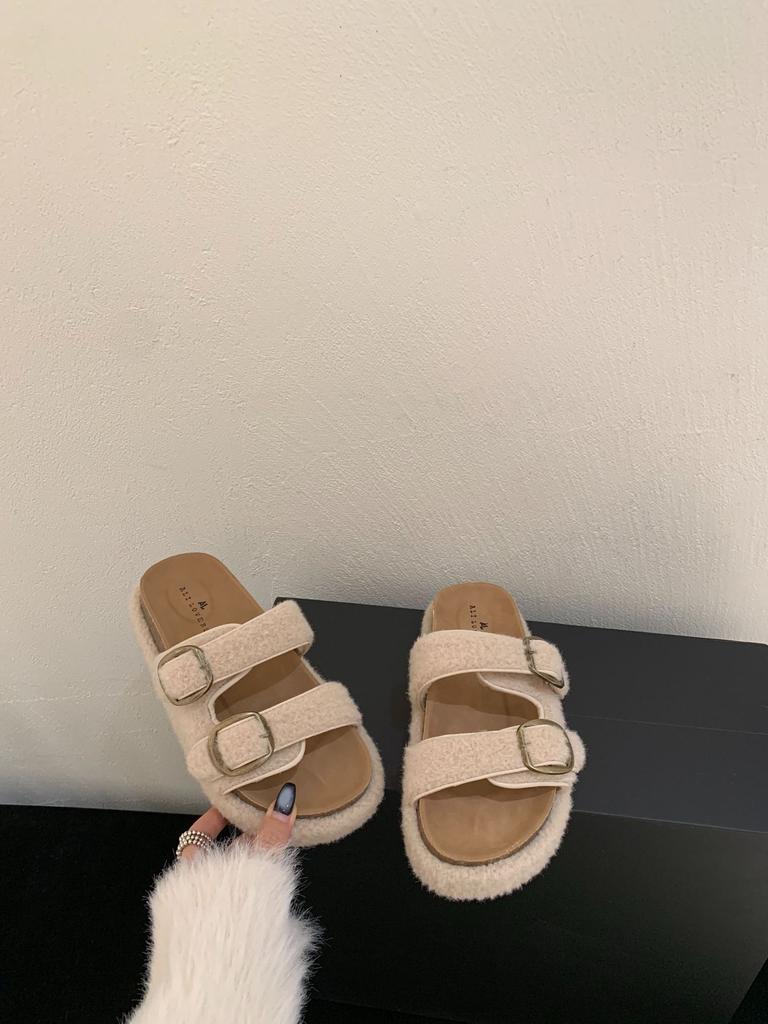 Furry belt buckle one-word open-toe round head thick-soled slippers outer wear 2025 fashion casual beach cool slippers