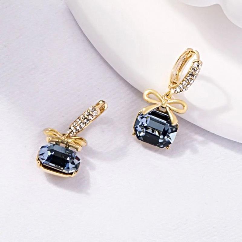 Elegant 2023 Black Crystal Bow Earrings for Women - Versatile High-End Ear Jewelry, Exquisite Fairy Ear Studs