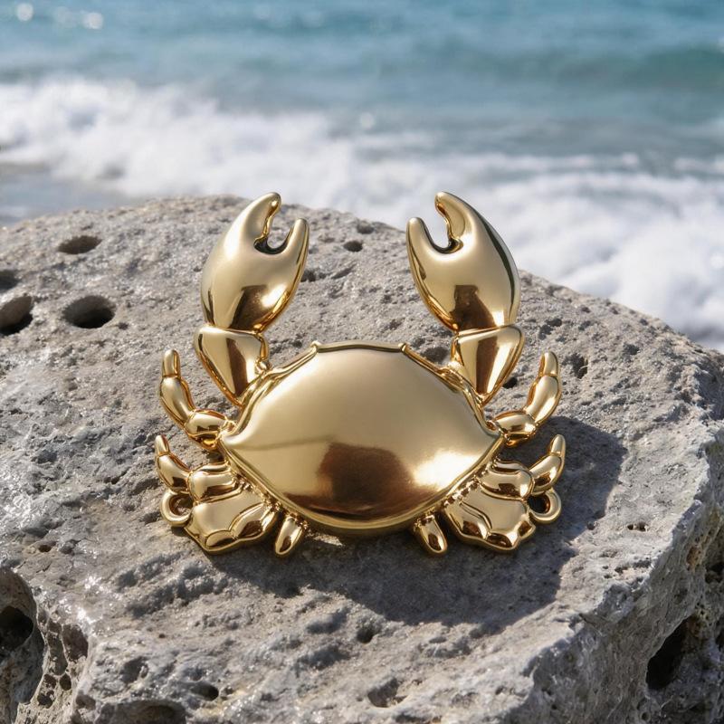 Retro Ocean Crab Animal Metal Brooch Fashion Shaped Lapel Pin 1Pcs Durable Decor for Daily Wear Party Costume Friend Gift