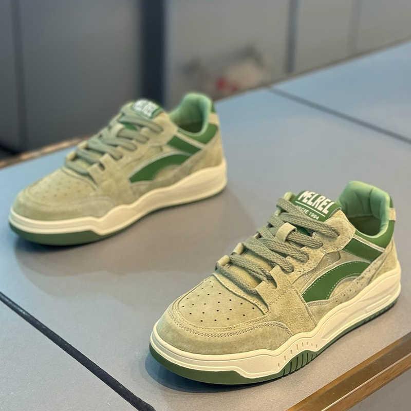New Autumn Thick-soled Heightening Lightweight Retro Sports and Leisure Board Shoes