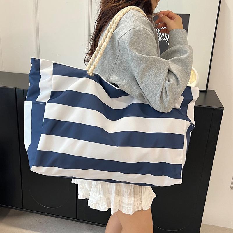 Petit sac bandoulière rayures fraîches grande capacité pour femme nouveau sac en toile loisirs étudiant sac de cours sac fourre-tout