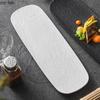 Assiette à longues bandes en céramique givrée à motifs de pierre, plat à sushi créatif, plat à dim sum, plat à sashimi, vaisselle de cuisine moléculaire d'hôtel