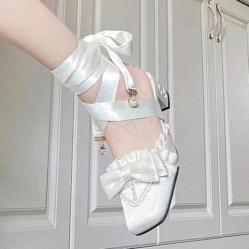 Francouzské vílové šněrovací jednobotky balerínky na silném podpatku s Lolita designem smysl pro menšinu večerní jemné večerní lodičky