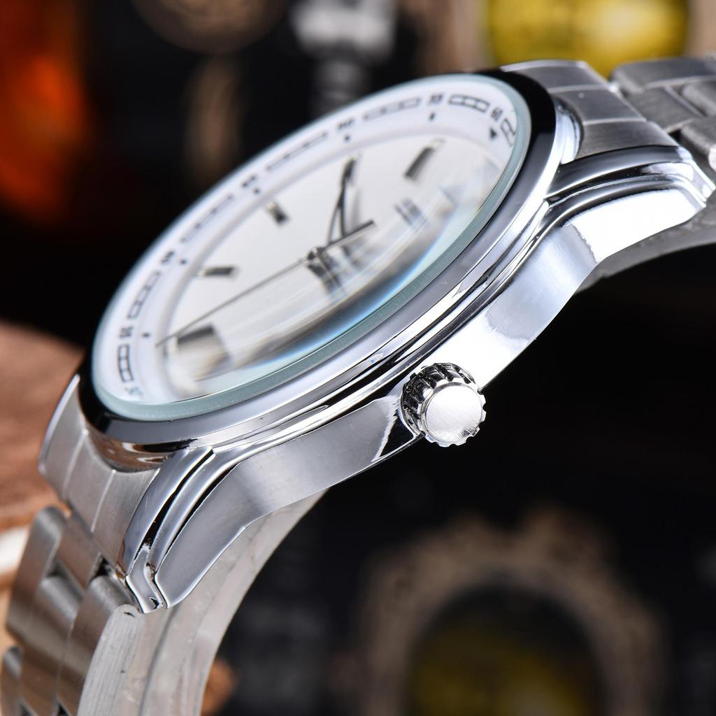 SEIKO 5 Men Automatic Mechanical Watch Black Dial Stainless Steel Band Week Date 50M Waterproof Business Wristwatch