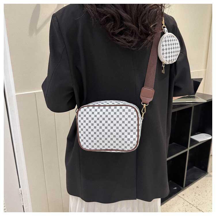 Women's 2023 Trendy Textured Minimalist Shoulder Bag - Stylish Small Casual Crossbody Bag