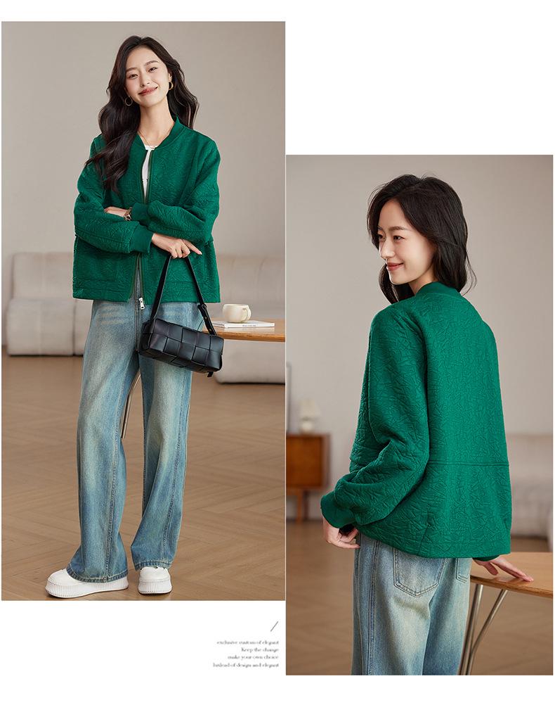 Plus Size Women's Casual Loose Round Neck Baseball Jacket - Short, Fat MM Style, Early Autumn 2024.