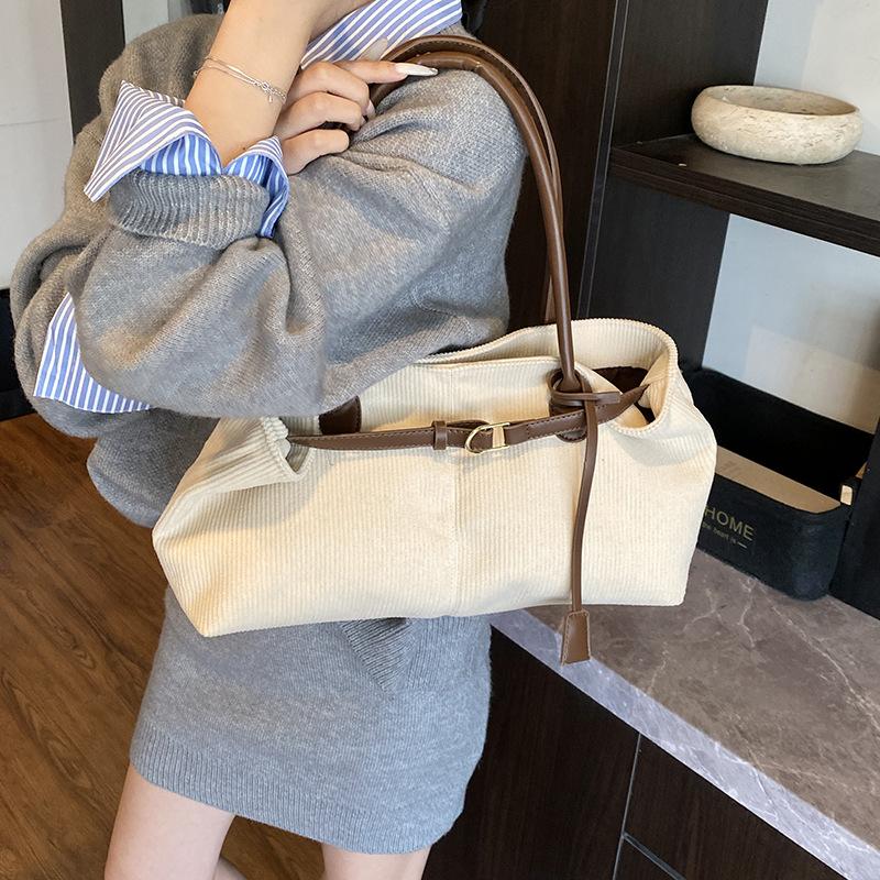 

Ретро универсальная женская новая повседневная сумка через плечо большой вместимости премиум-класса