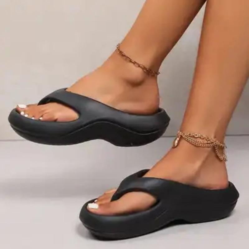 Summer wear non-slip and deodorant fashion versatile beach seaside high-end slippers new flip-flops women