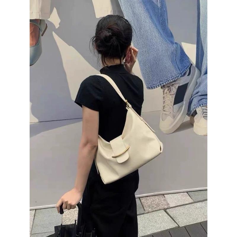 Retro-style Large-capacity Women's Bag, Bucket Bag, Fashionable and Elegant Single-shoulder Bag