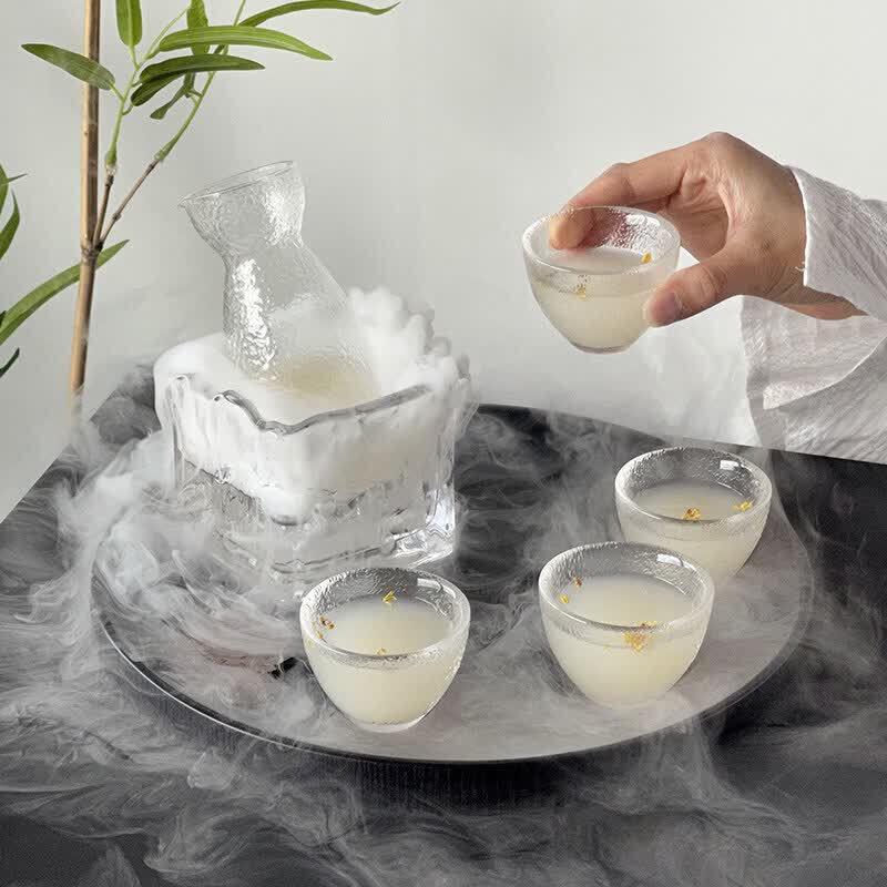 UOSO Japanese Hammered Glass Sake Set