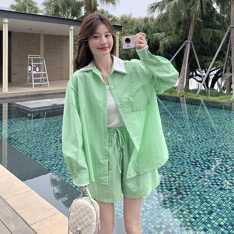 Spring/Summer Color Block Shirt & Elastic Waistband Shorts Set for Women