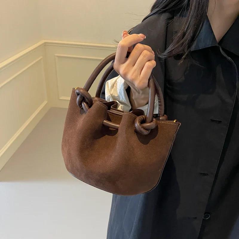 Samt Einfache Hochwertige Damen Umhängetasche Einfarbig Vielseitige Mode Schultertasche Weiche Pendler Eimer Handtasche