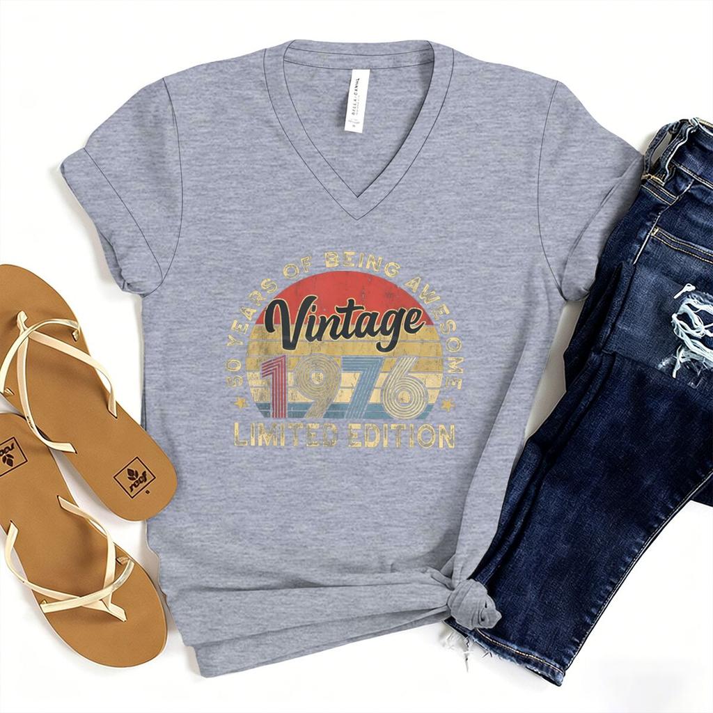 Vintage 1976 50. Geburtstag Print V-Ausschnitt T-Shirt Unisex Retro Lässiges Tee für Geburtstagsgeschenk Tägliche Kleidung 1976 Limitierte Edition Tees