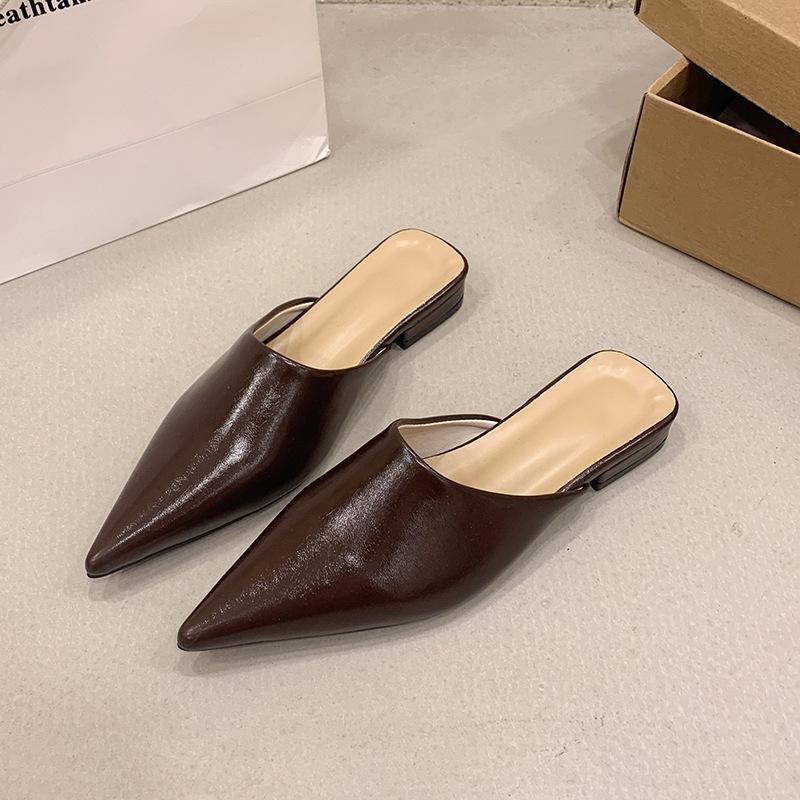 

Small-sized Shoes - Half Flip-flops. Women s New Style Pointed-toe Flat-bottomed Sandals for Lounging. 40 коричневий