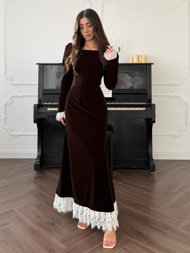 2025 Women's Winter Lace Patchwork Waist-Cinching Slim Dress