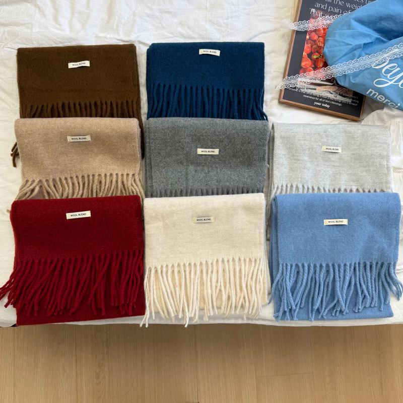 Unisex Wool Tassel Scarf: Solid Color, Soft and Warm for Autumn/Winter—Enhances Skin Radiance