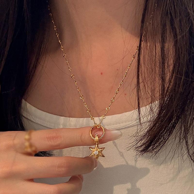 Light Luxury Classic Hexagonal Star Inlay Diamonds Necklace Pendant Exquisite Charm Retro Collar Chain Banquet Party Jewelry
