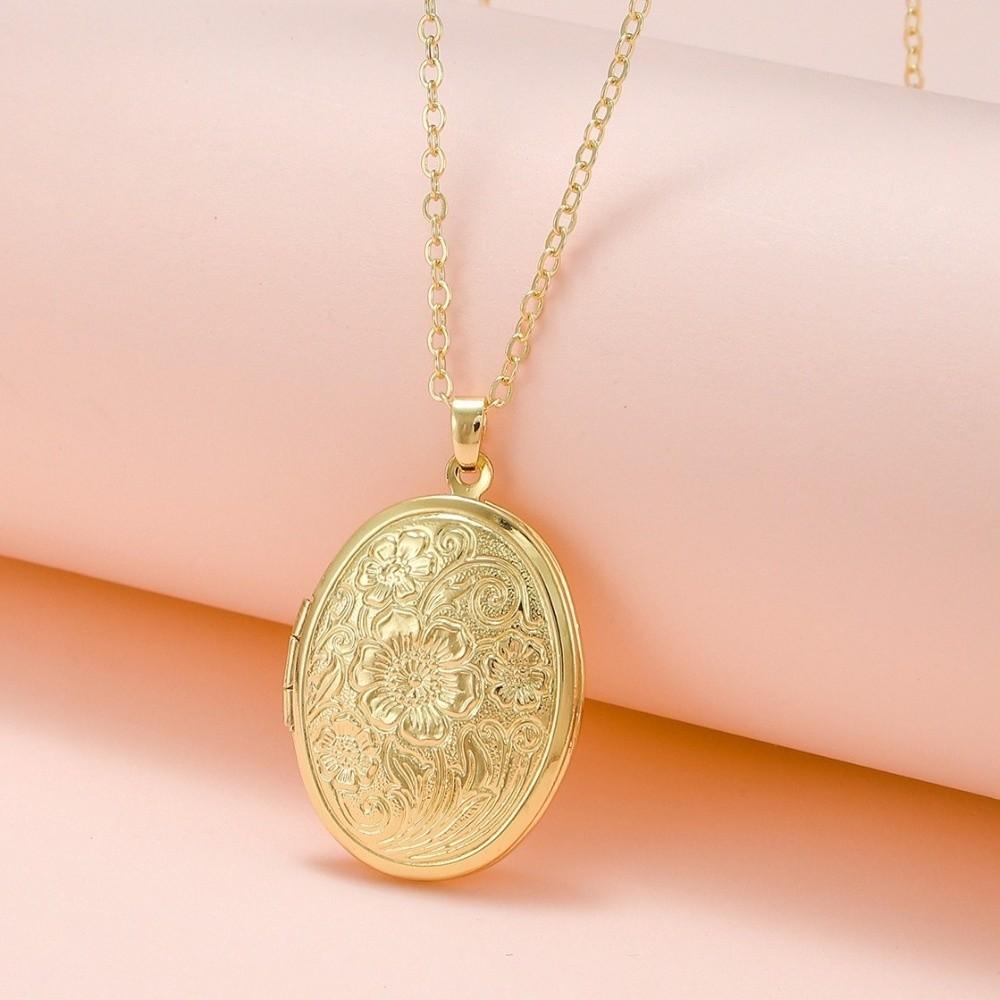 Flower Carved Pendant Necklaces Oval Keepsake Collar Delicate Photo Locket