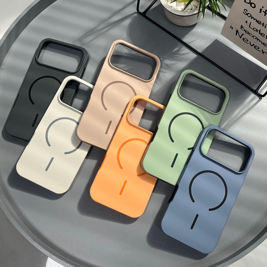 New for IPhone17promax Thin Mobile Phone Case 16 Skin-feel Contrast Color 15 Thin Magnetic Circle Business Case