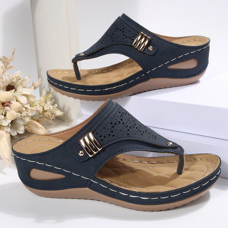 Large Size Summer New Toe Wedge Heel Fashion Laser Rivet Flip-flop Sandals Women