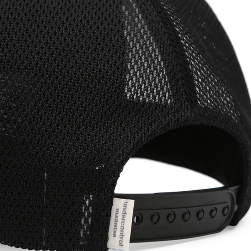 UNDERCONTROL SIGNATURE / MESH TRUCKER B B / black