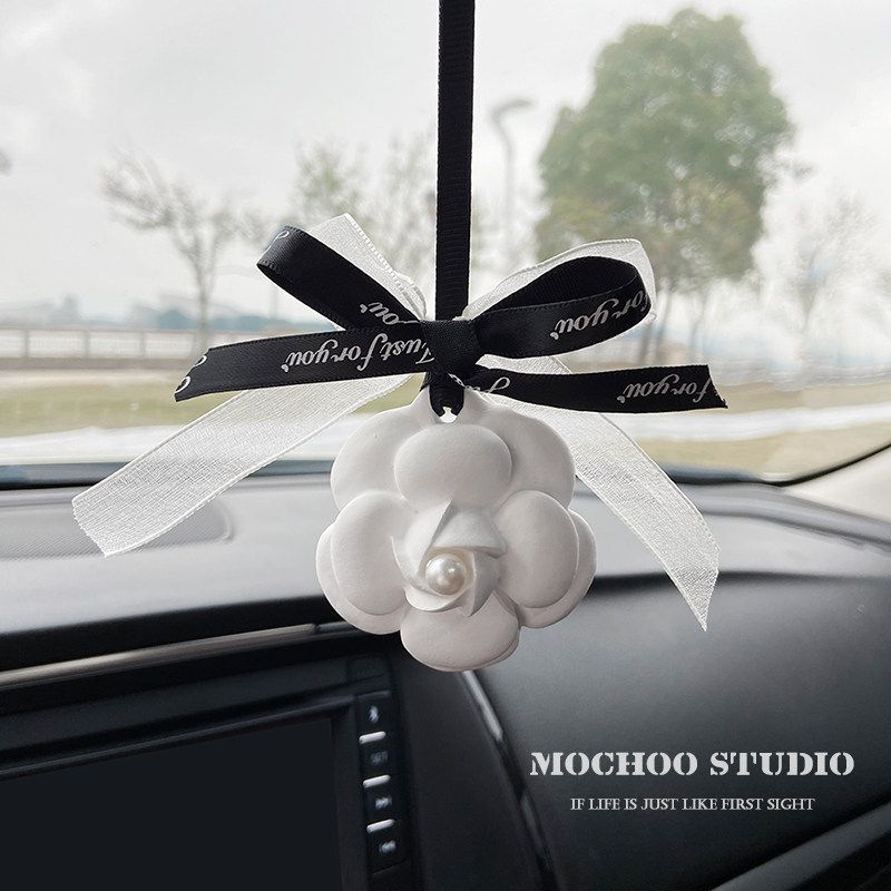 Camellia Classic Style Goddess Car Decoration Pendant Camellia Pendant (Free Essential Oil)