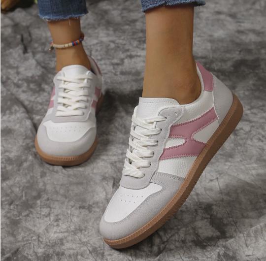 Women's Large-sized German Training Shoes Sports New Retro Two-tone Flat Single Shoes Flats C774