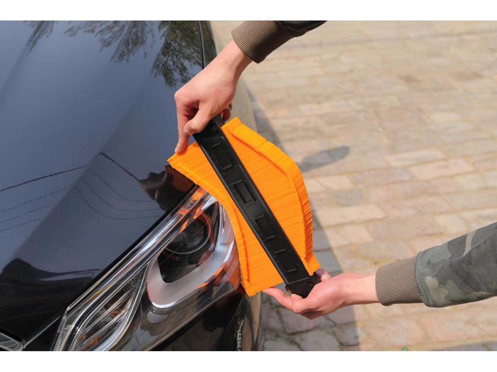 Adjustable Contour Gauge with Wide Lock for Profiling and Measuring Arcs