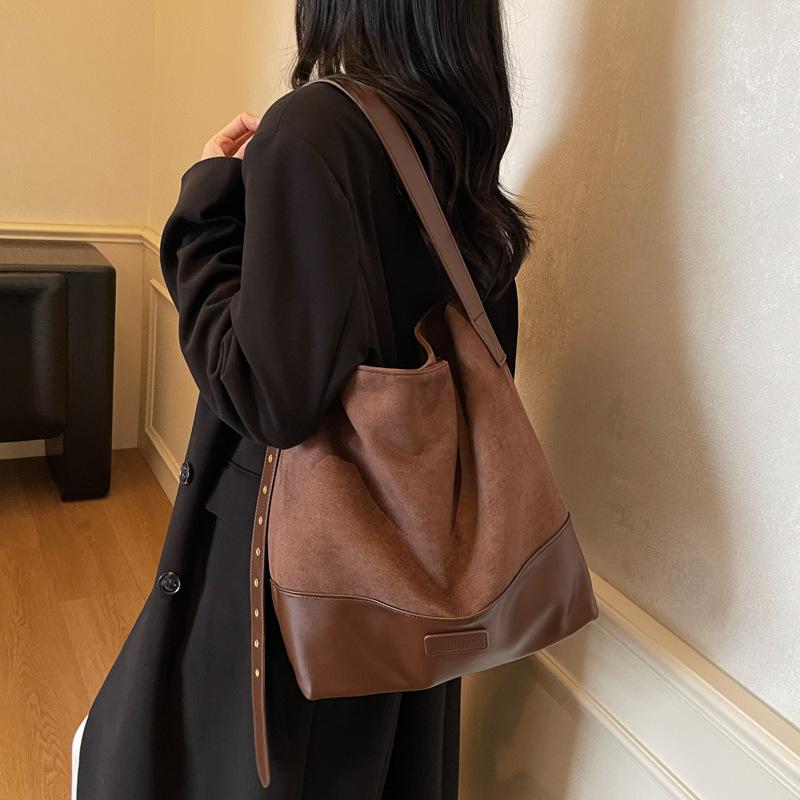 This Year's Popular Bag Women's Large-capacity 2025 New Trendy Fashion Versatile Shoulder Messenger Bag Bucket Bag Tote Bag