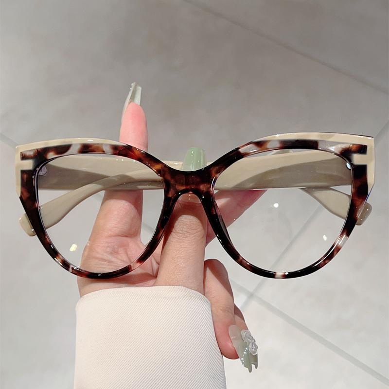 Oversized Cat Eye Glasses Women  New Fashion Vintage Optical Frames Trendy Stylish Design Non-prescription Eyeglasses