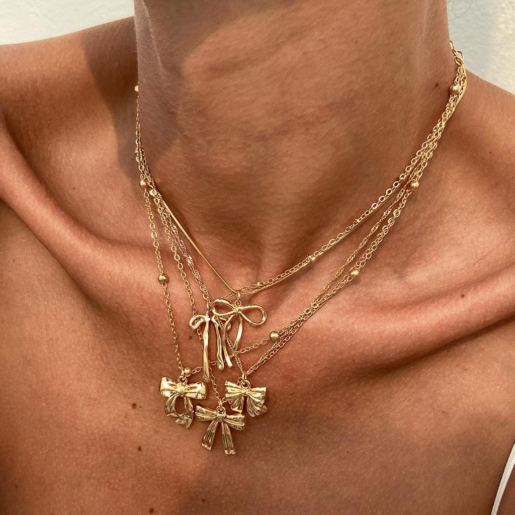 Sweet And Cool Metal Ribbon Bow Necklace, Fashionable Imitation Pearl Love Stacked Collarbone Necklace