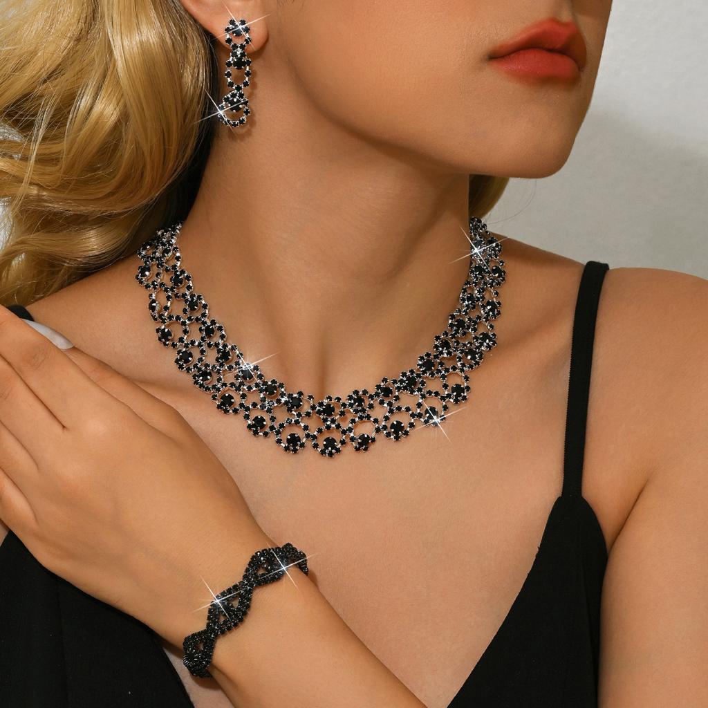 Ladies' light luxury style design necklace, earrings, jewelry set suitable for weddings, gatherings, holidays, gifts