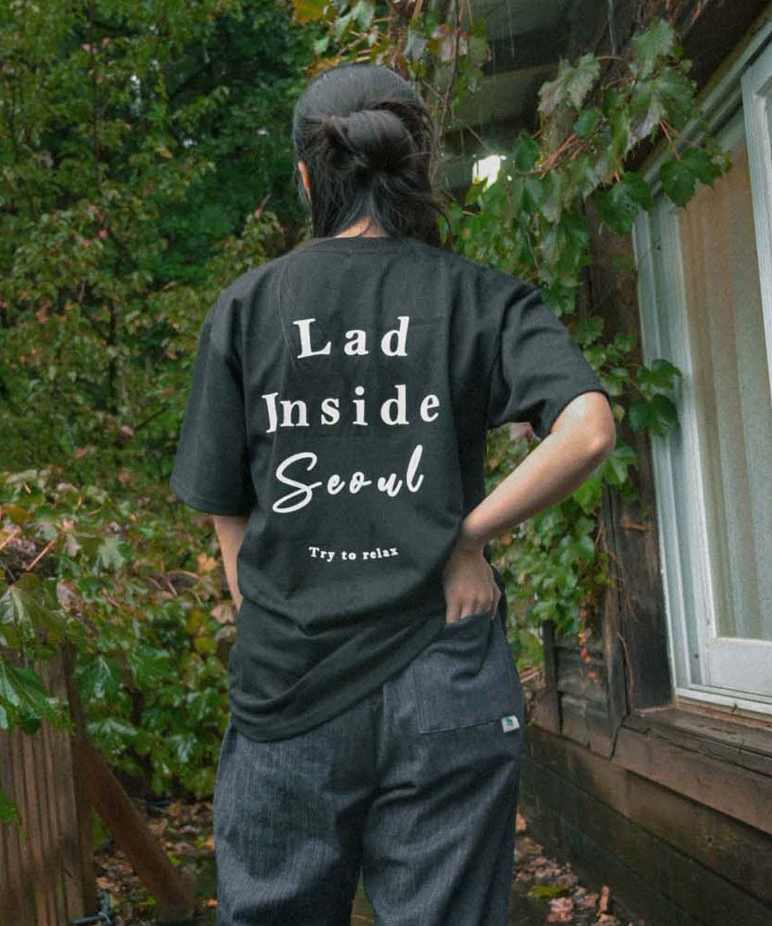 Rad Inside Seoul Lettering Short Sleeve T-Shirt Black M