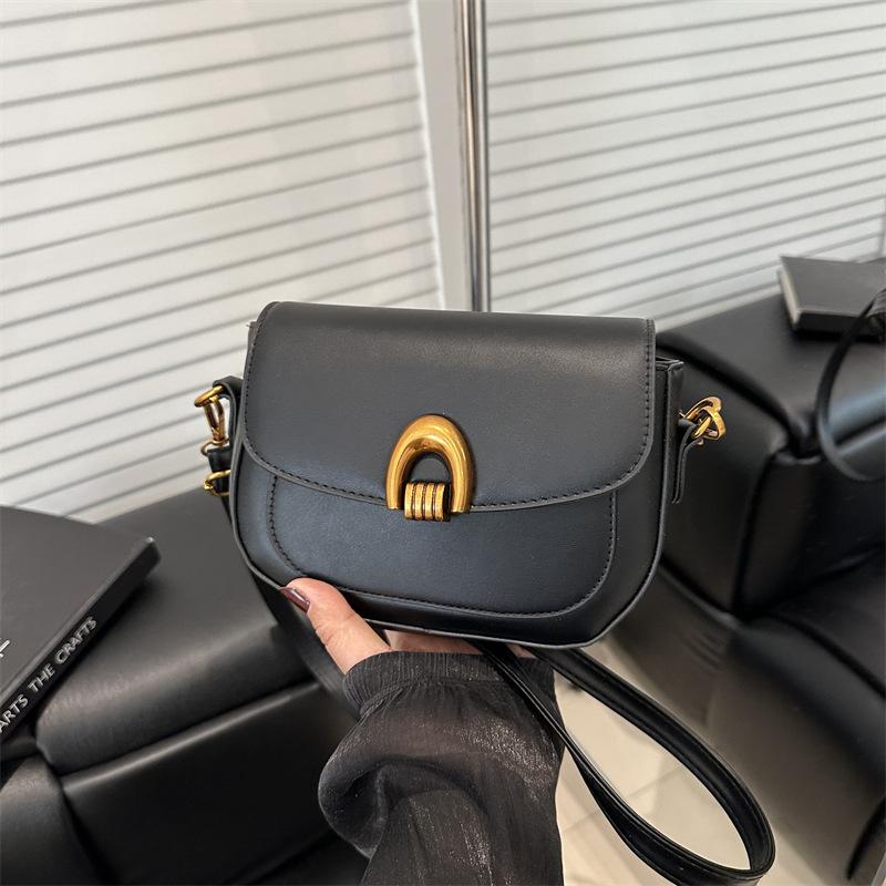 Retro niche underarm bag women's 2025 new trendy fashion Korean saddle bag simple personality shoulder messenger bag
