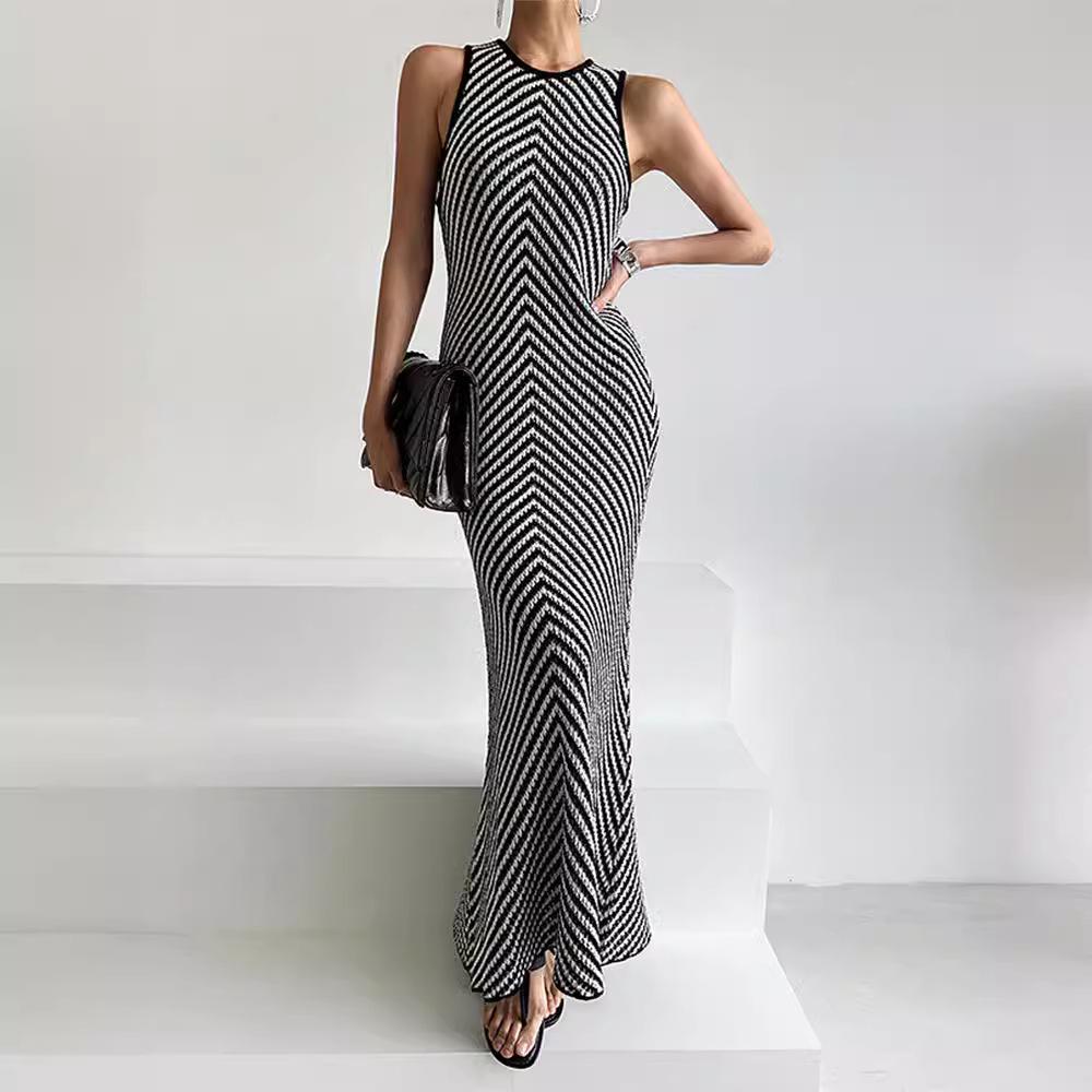 Patchwork Sleeveless Slim-Fit Knitted Dress