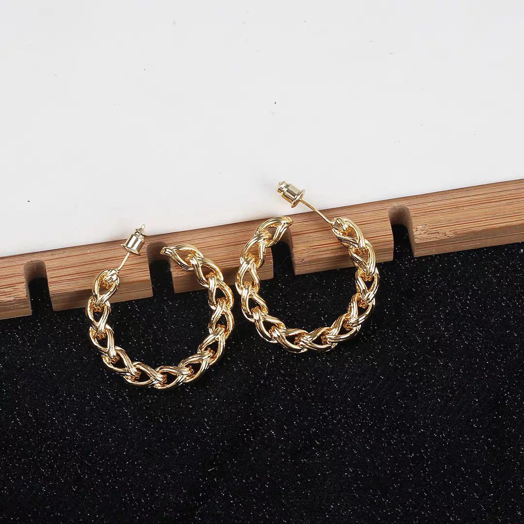 

Плетені сережки-кільця з європейським та американським поєднанням пшеничного вушка: Стильний дизайн ніші у формі літери C для жінок Large size золотий