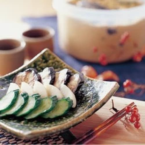 Specialized Storage Container for Rice Bran Pickles, Airtight Plastic, Includes Mini Recipes, Prevents Odor Leakage, and Includes an RC Sticker (rcss1