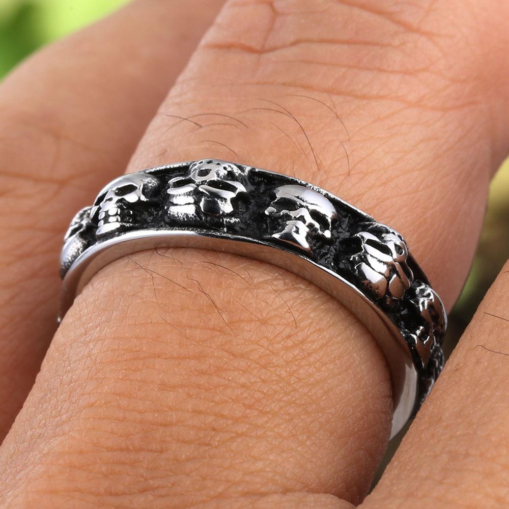 Retro Skull Cross Titanium Steel Ring Men Punk Fashion Gothic Hip Hop Rock Style Finger Ring Vintage Daily Jewelry Gift Accessories