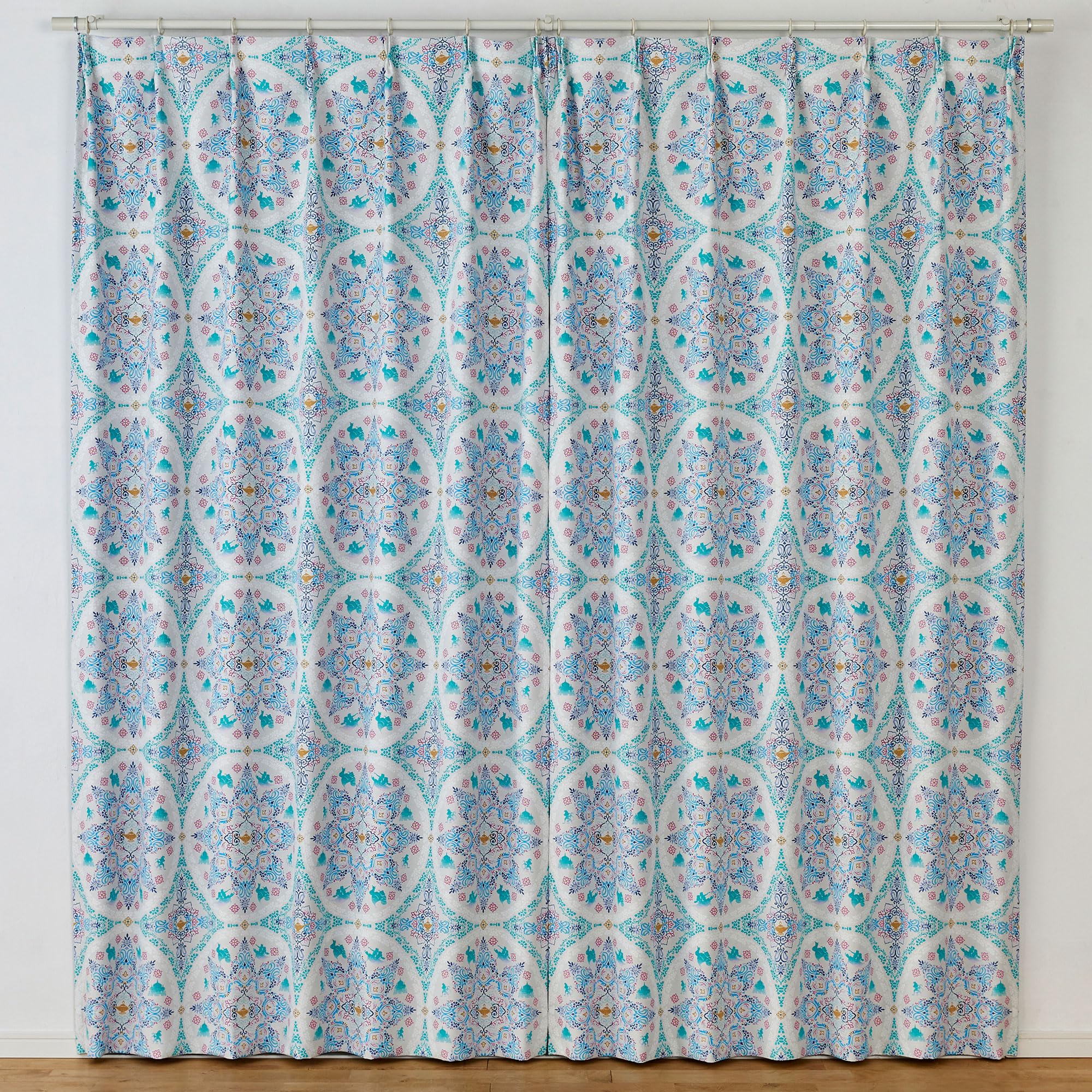 

Suminoe Disney Princess Magic Lamp Curtain Drape 1 Piece 100 x 200 cm G 323-75921 зелёный