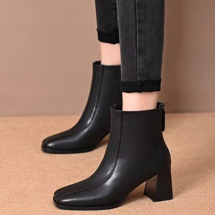 Soft leather thick heel short boots women's 2025 autumn and winter new velvet square head, medium heel soft sole retro temperament short leather bo