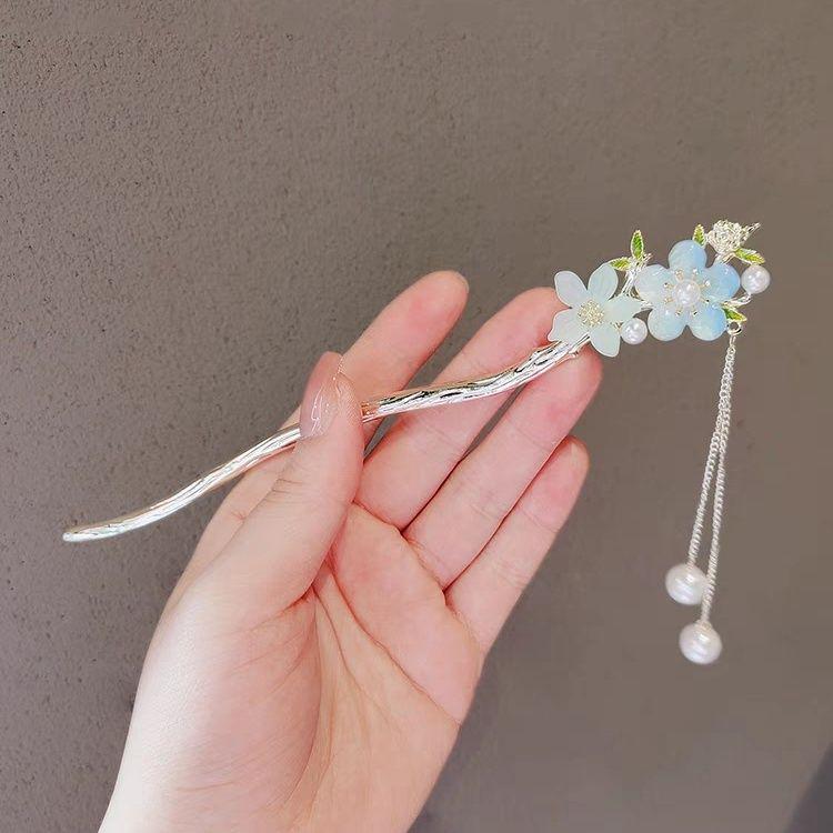 Four Seasons Chinese Tassel Hairpin: Ancient Style Hanfu with Fresh Pearl and Jiangnan Classical Cheongsam Hair Accessory
